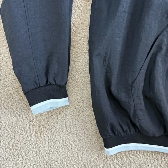 Oakland Raiders Starter 1/4 Zip Jacket - Picture 6 of 13